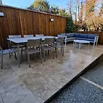 Charming Workshop With Jacuzzi Near Saint-emilion