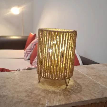 펜션 Charming Workshop With Jacuzzi Near Saint-emilion