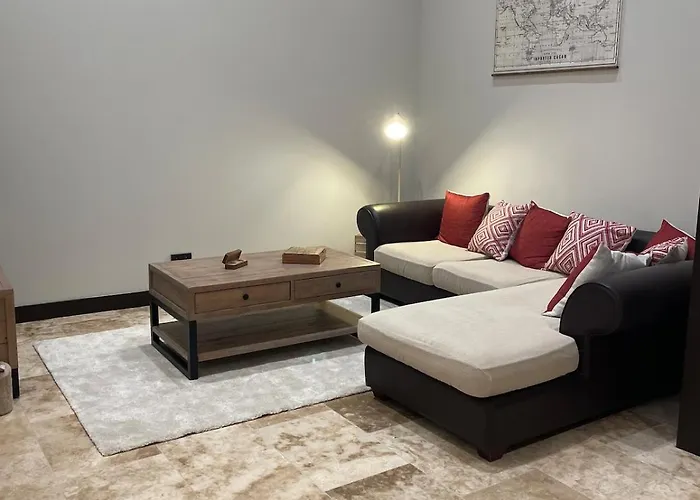 Charming Workshop With Jacuzzi Near Saint-emilion Branne (Gironde)