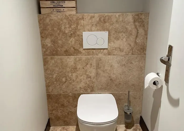 Charming Workshop With Jacuzzi Near Saint-emilion Holiday home *