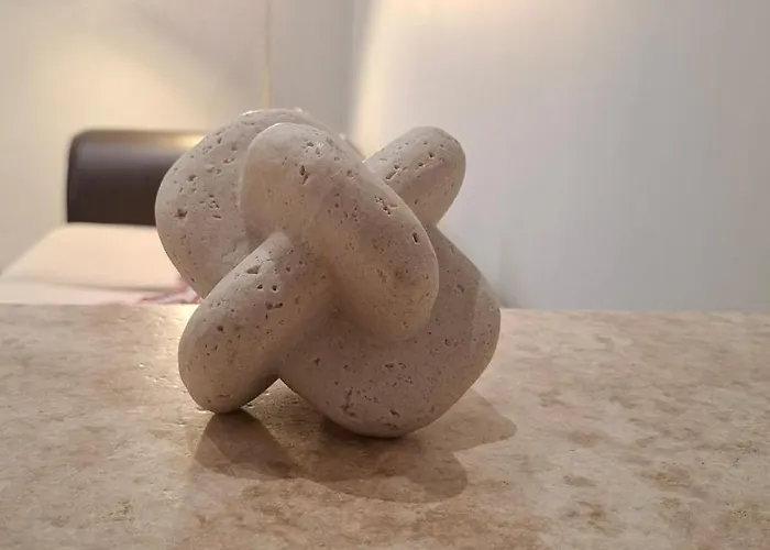 Holiday home Charming Workshop With Jacuzzi Near Saint-emilion