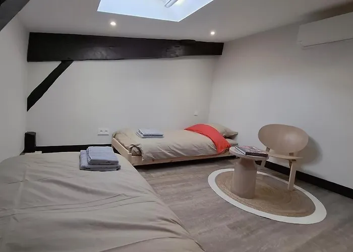 Nyaraló Charming Workshop With Jacuzzi Near Saint-emilion