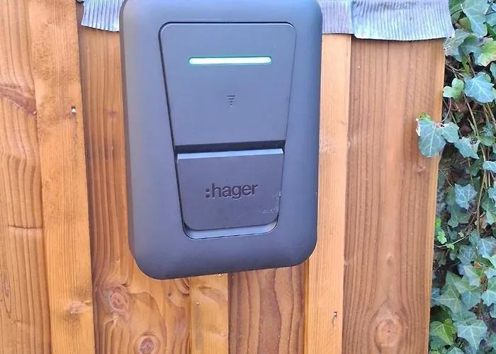 Charming Workshop With Jacuzzi Near Saint-emilion *