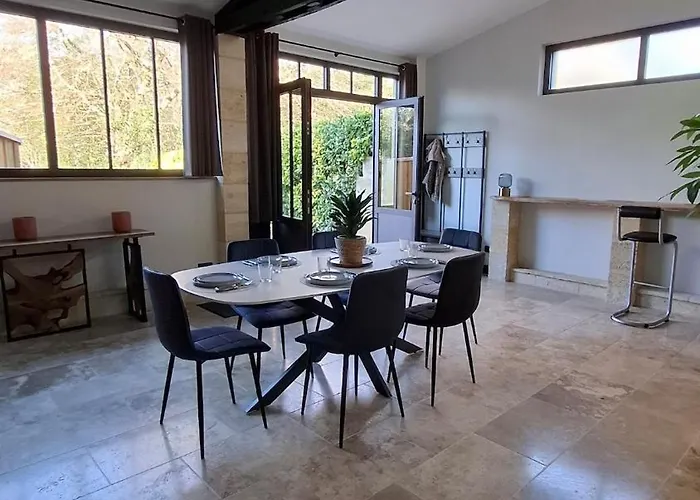 Charming Workshop With Jacuzzi Near Saint-emilion * Branne