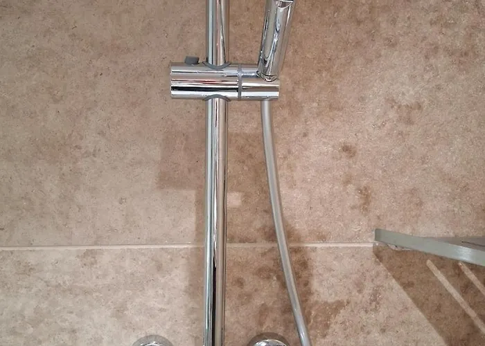 Charming Workshop With Jacuzzi Near Saint-emilion Nyaraló Branne