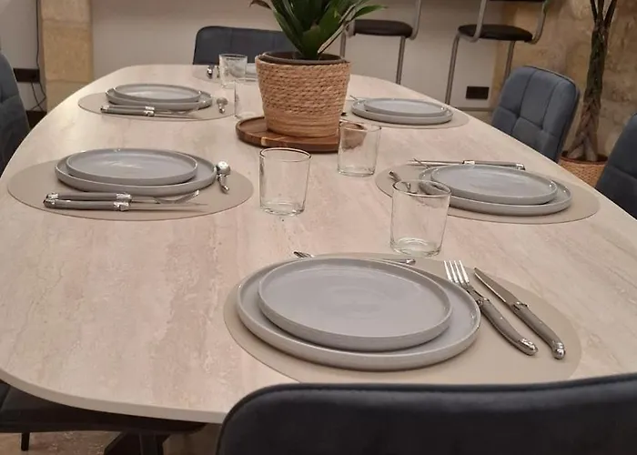 Charming Workshop With Jacuzzi Near Saint-emilion